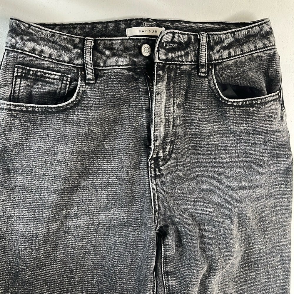 Pacsun mom jeans